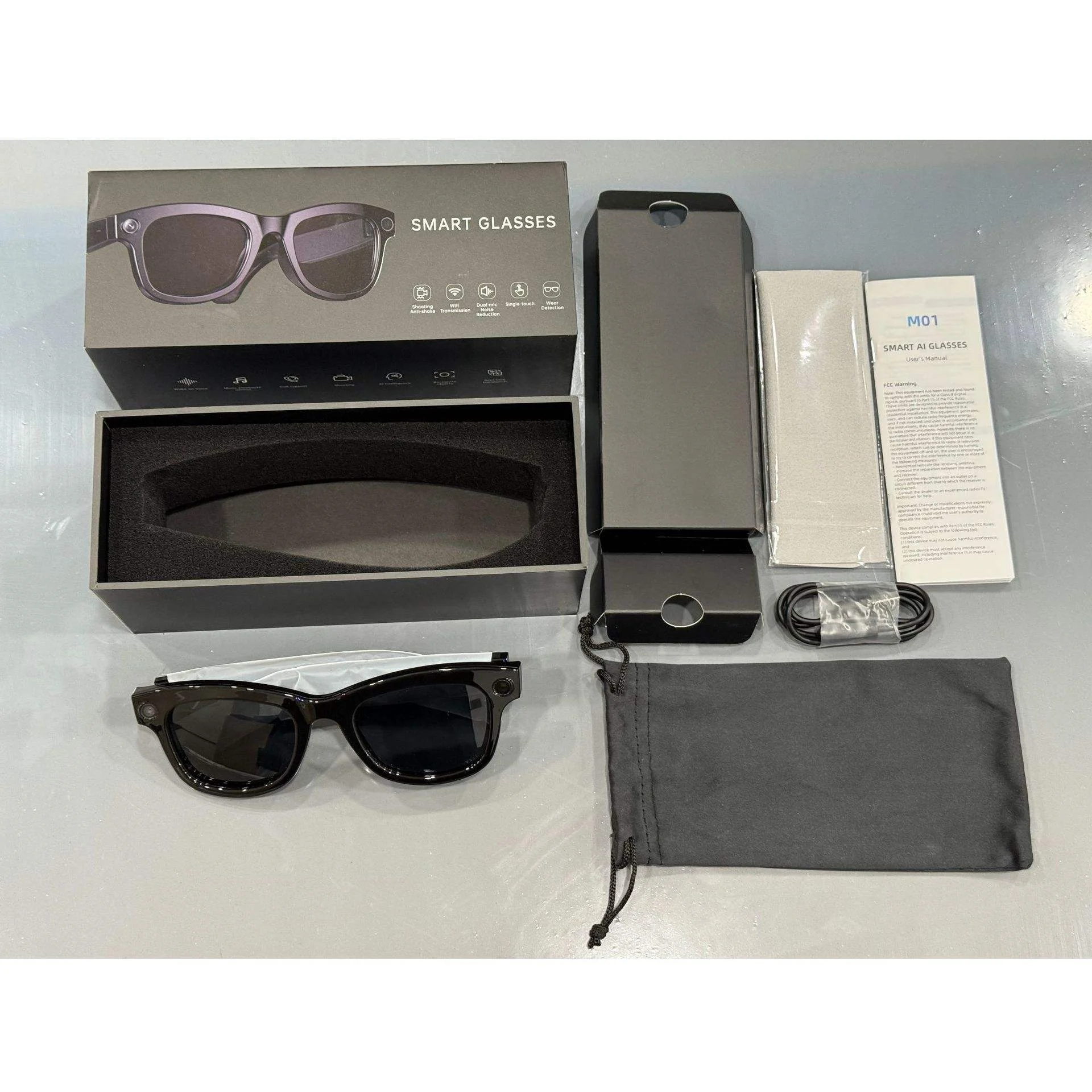 Smart eyewear with bluetooth function